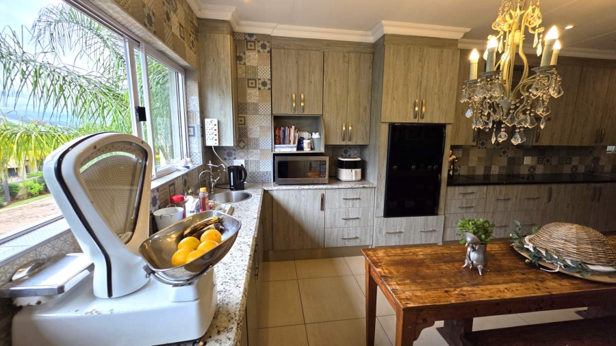 3 Bedroom Property for Sale in Caribbean Beach Club North West